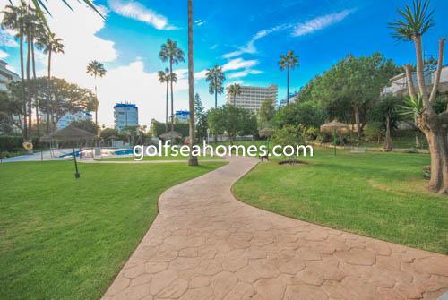 Flat for Rent in Benalmádena