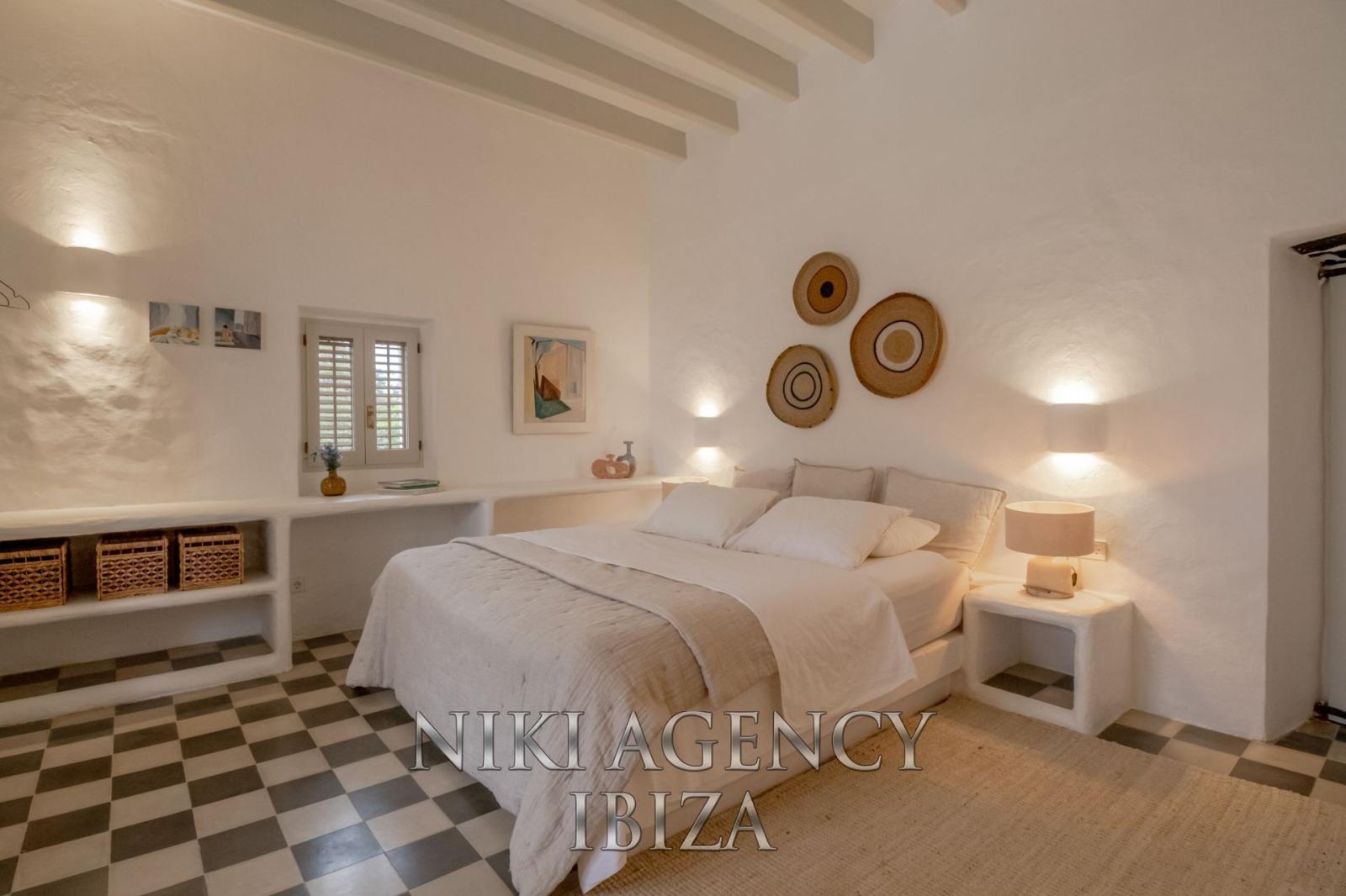 Chalet for Sale in Santa Eulalia del Río