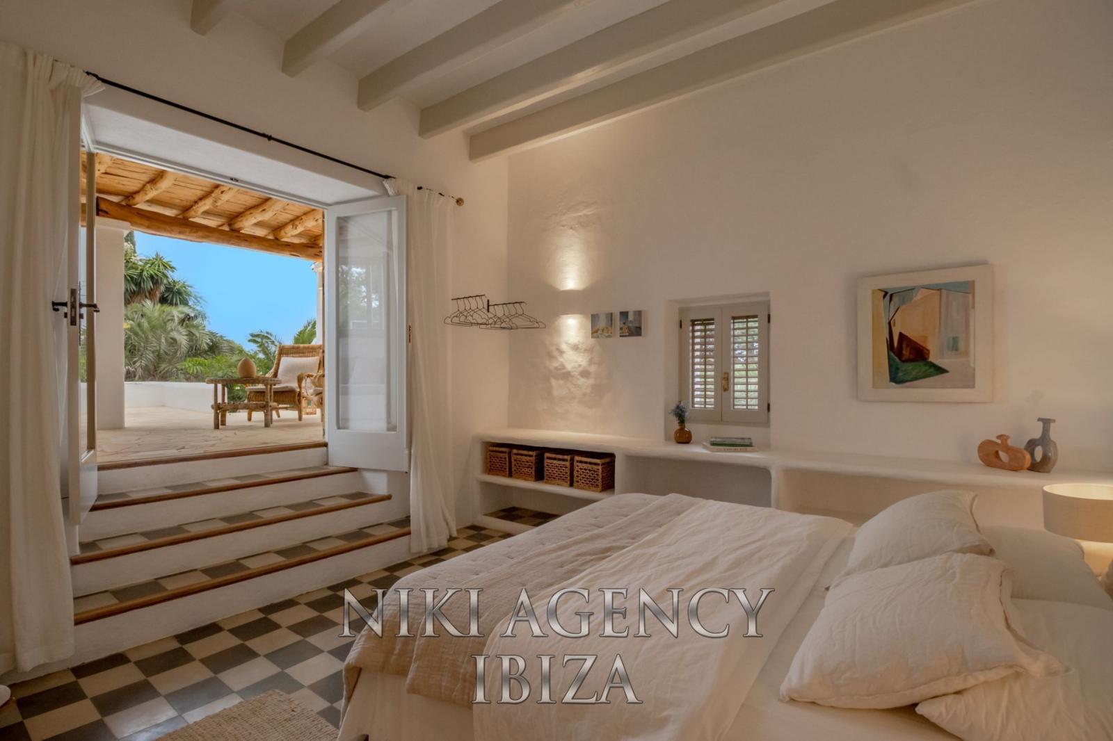 Chalet for Sale in Santa Eulalia del Río