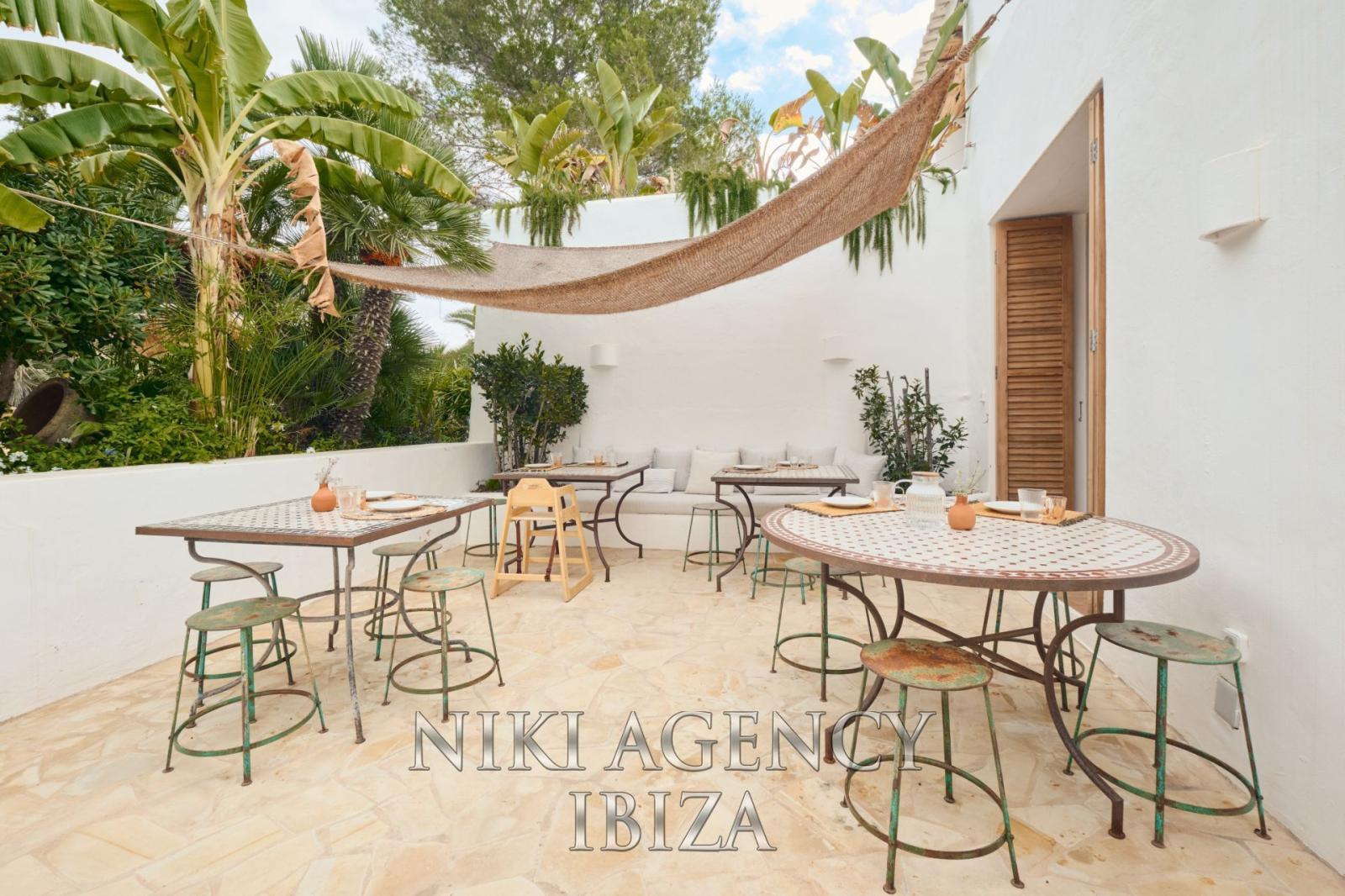 Chalet for Sale in Santa Eulalia del Río