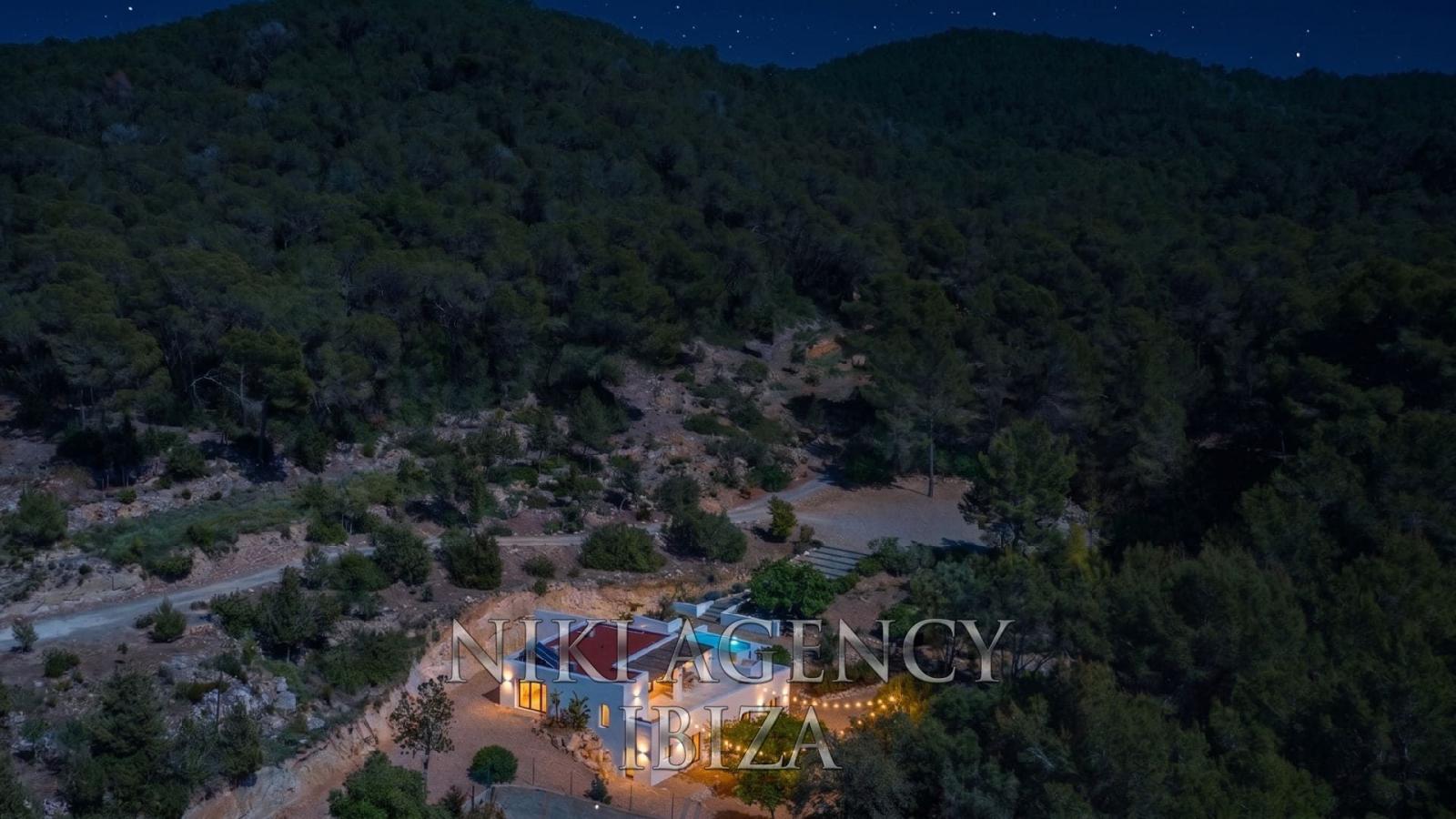 Chalet for Sale in Santa Eulalia del Río