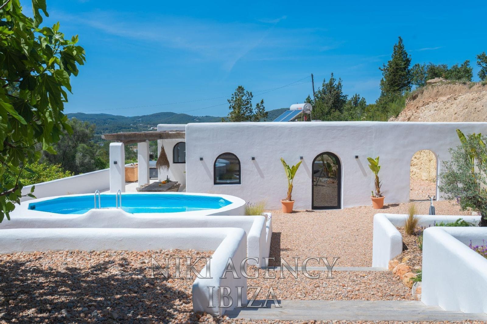 Chalet for Sale in Santa Eulalia del Río