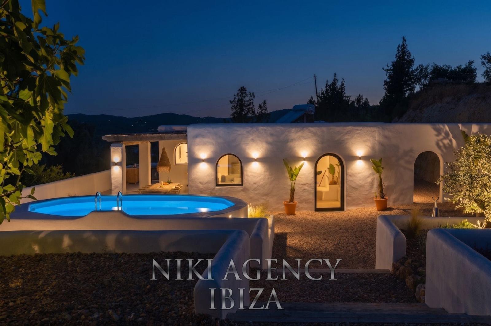 Chalet for Sale in Santa Eulalia del Río