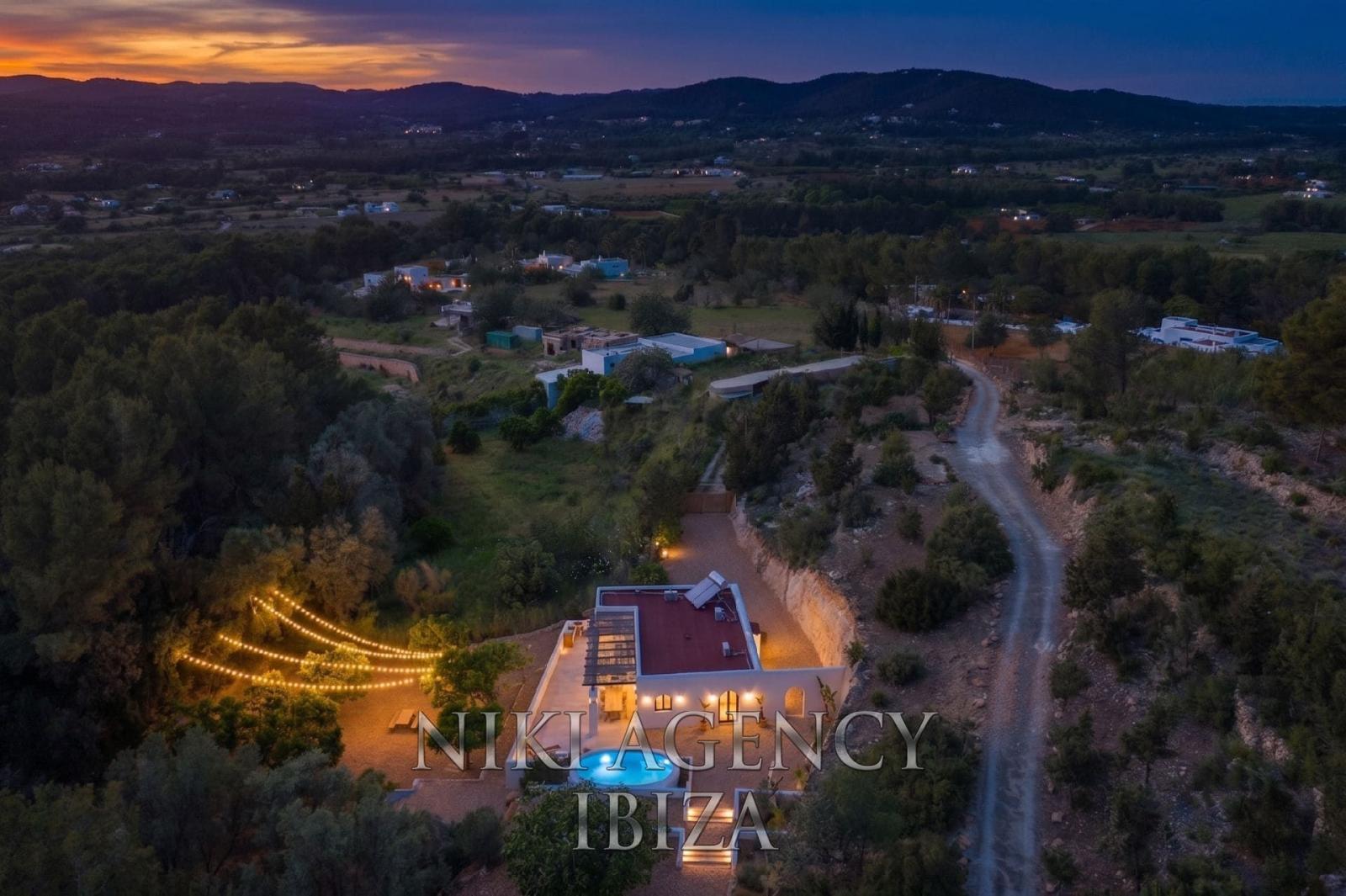 Chalet for Sale in Santa Eulalia del Río