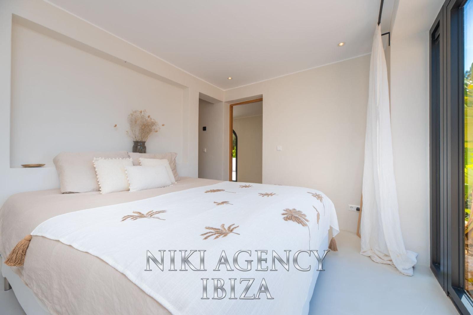 Chalet for Sale in Santa Eulalia del Río