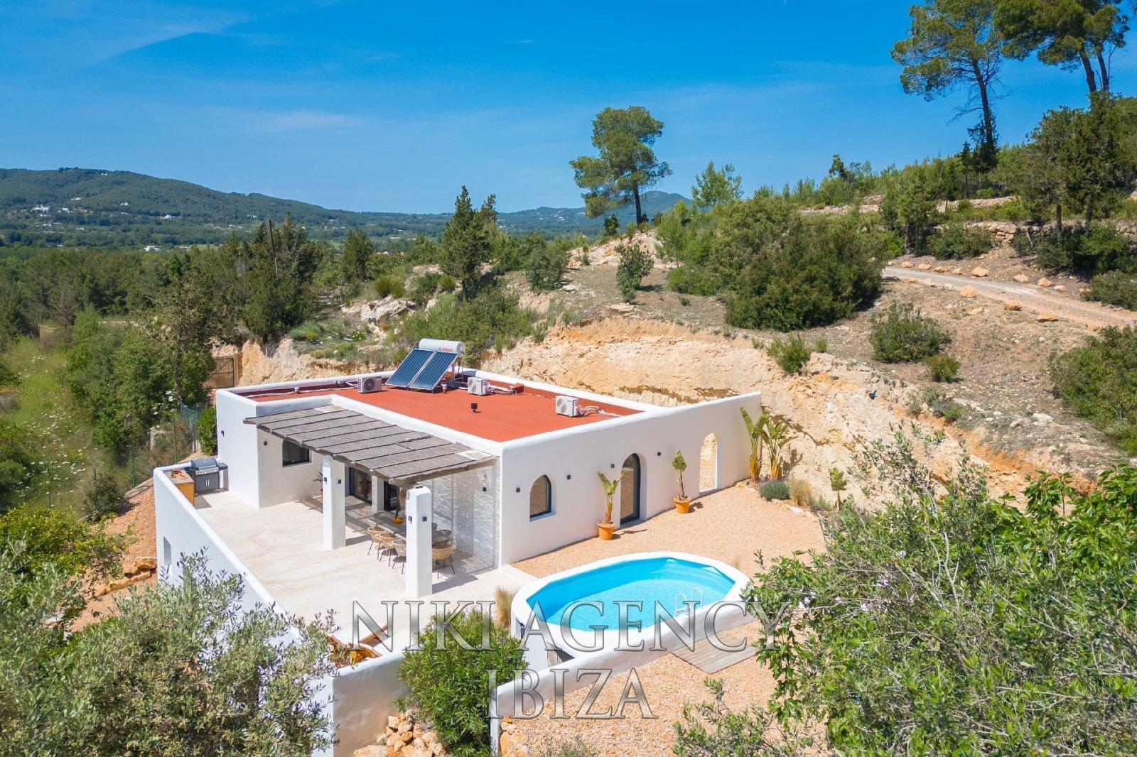 Chalet for Sale in Santa Eulalia del Río