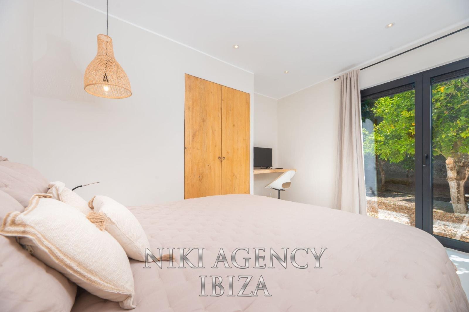 Chalet for Sale in Santa Eulalia del Río