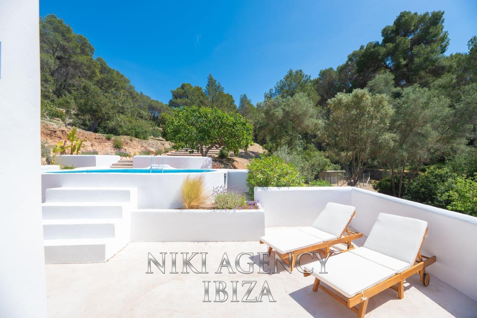 Chalet for Sale in Santa Eulalia del Río