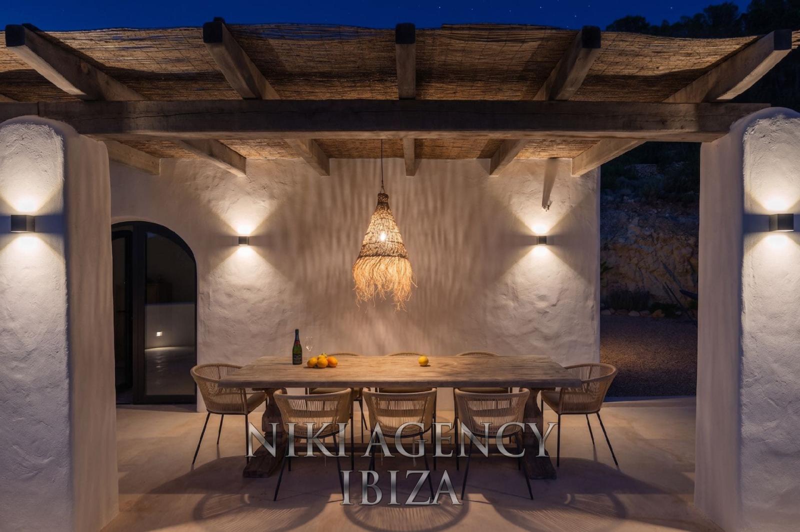 Chalet for Sale in Santa Eulalia del Río