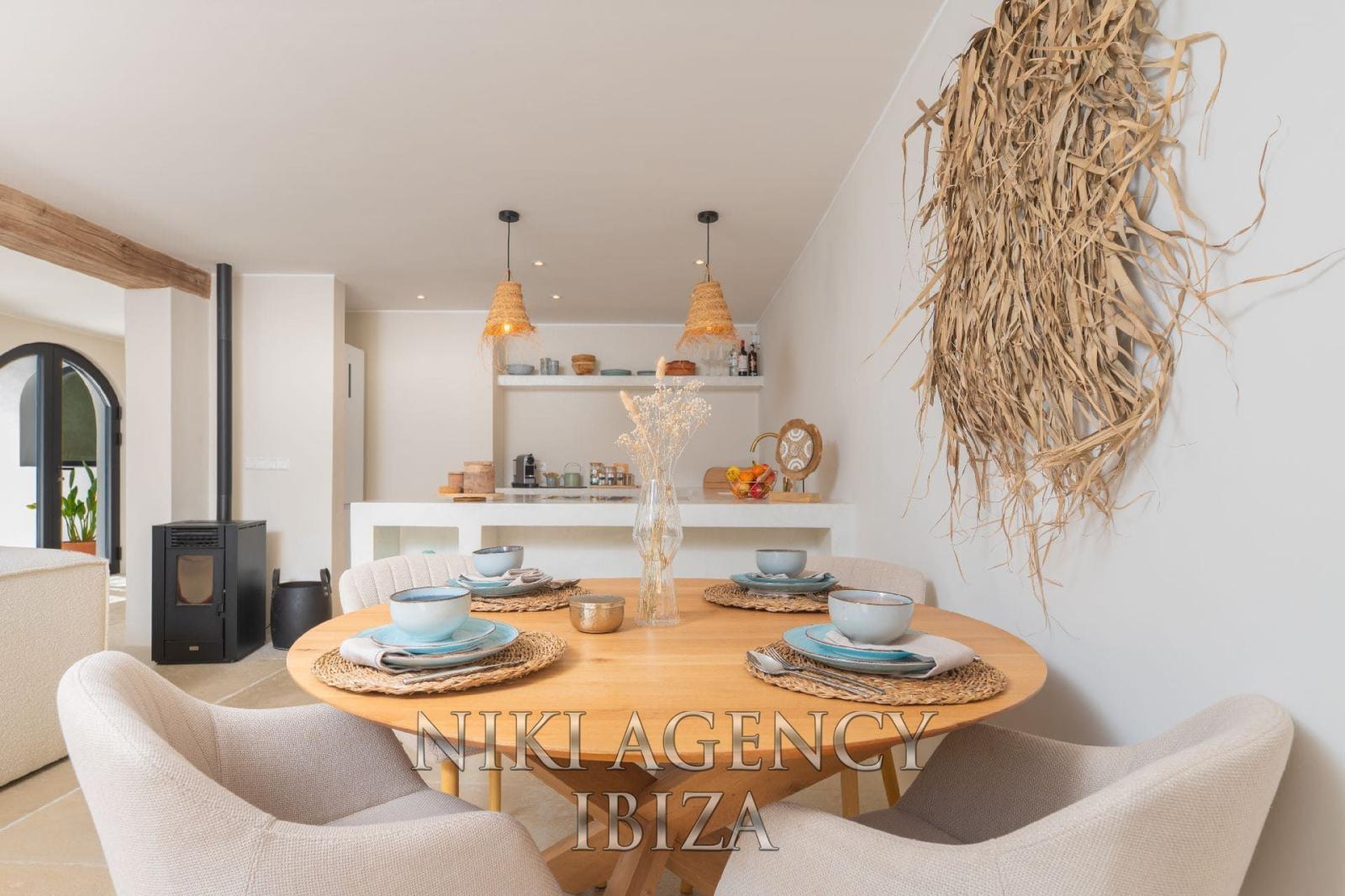 Chalet for Sale in Santa Eulalia del Río