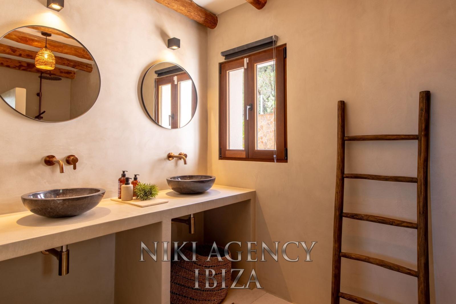 Chalet for Sale in Sant Josep de sa Talaia