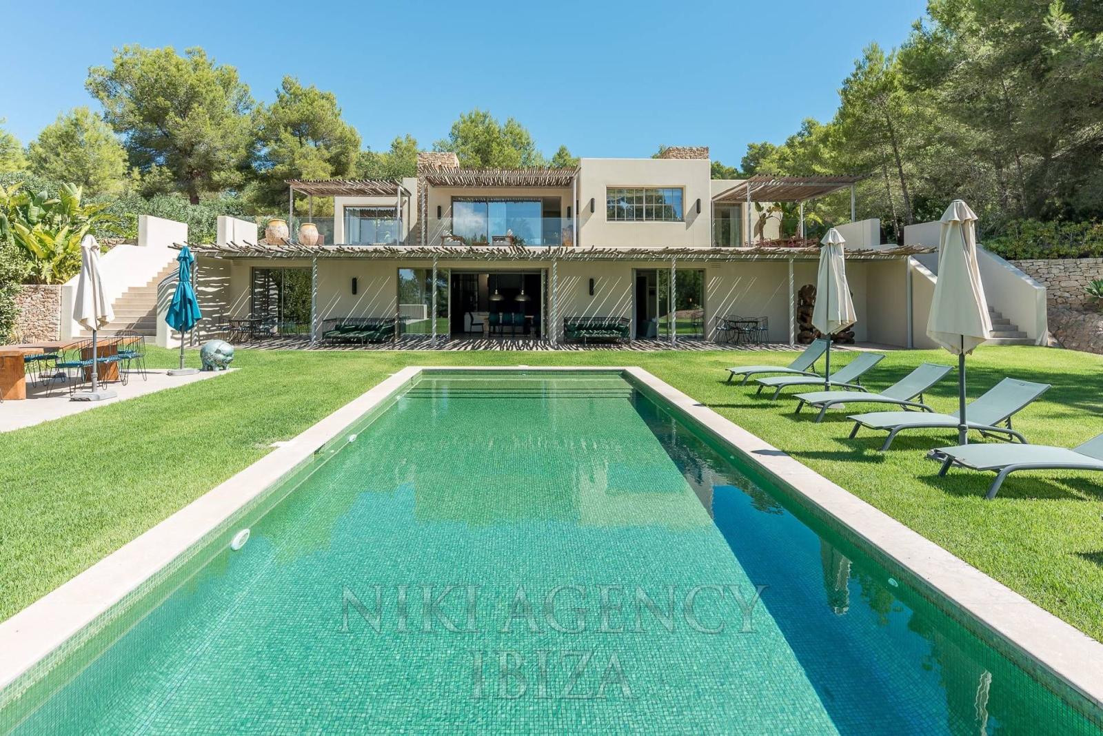 Chalet for Sale in Santa Eulalia del Río