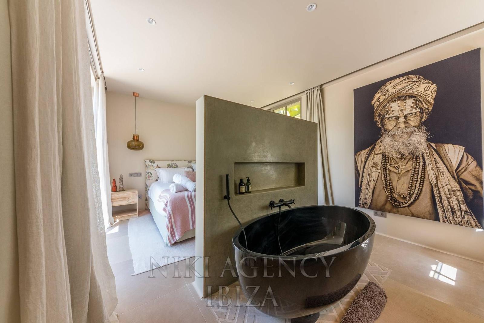 Chalet for Sale in Santa Eulalia del Río