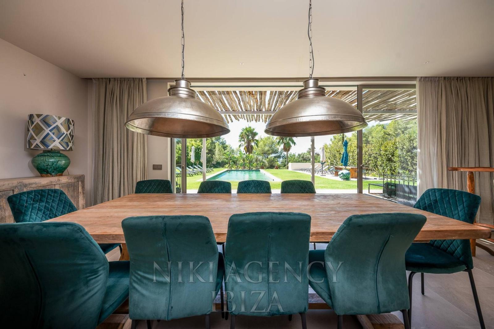 Chalet for Sale in Santa Eulalia del Río