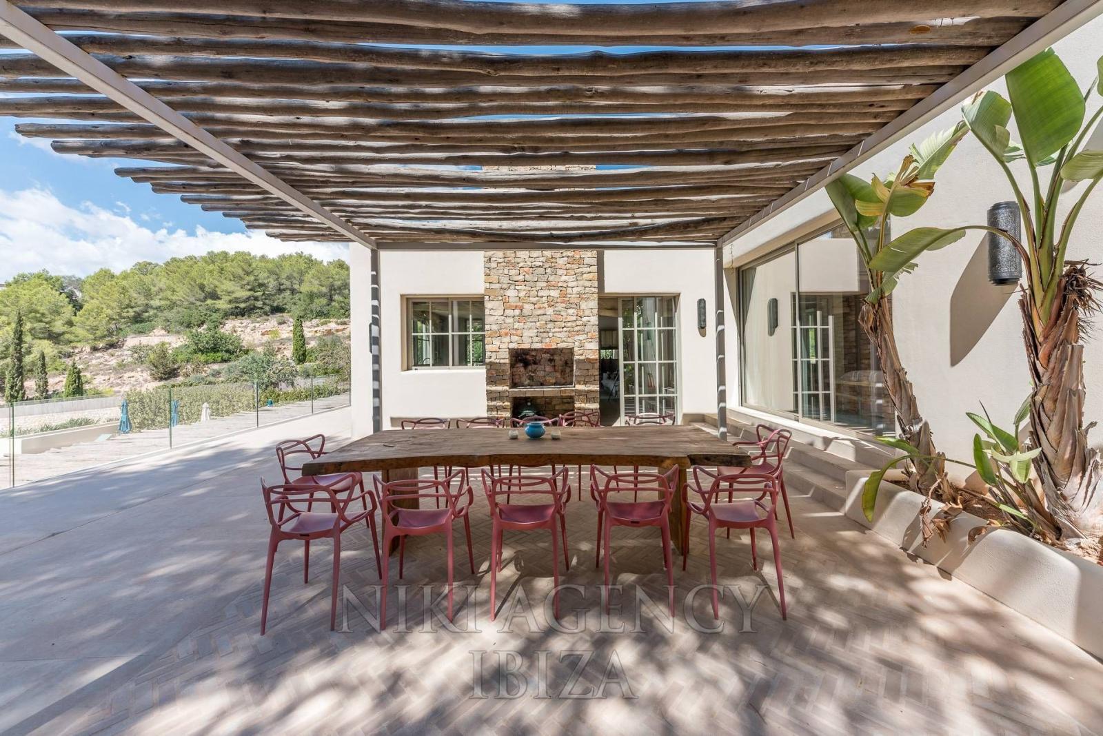 Chalet for Sale in Santa Eulalia del Río