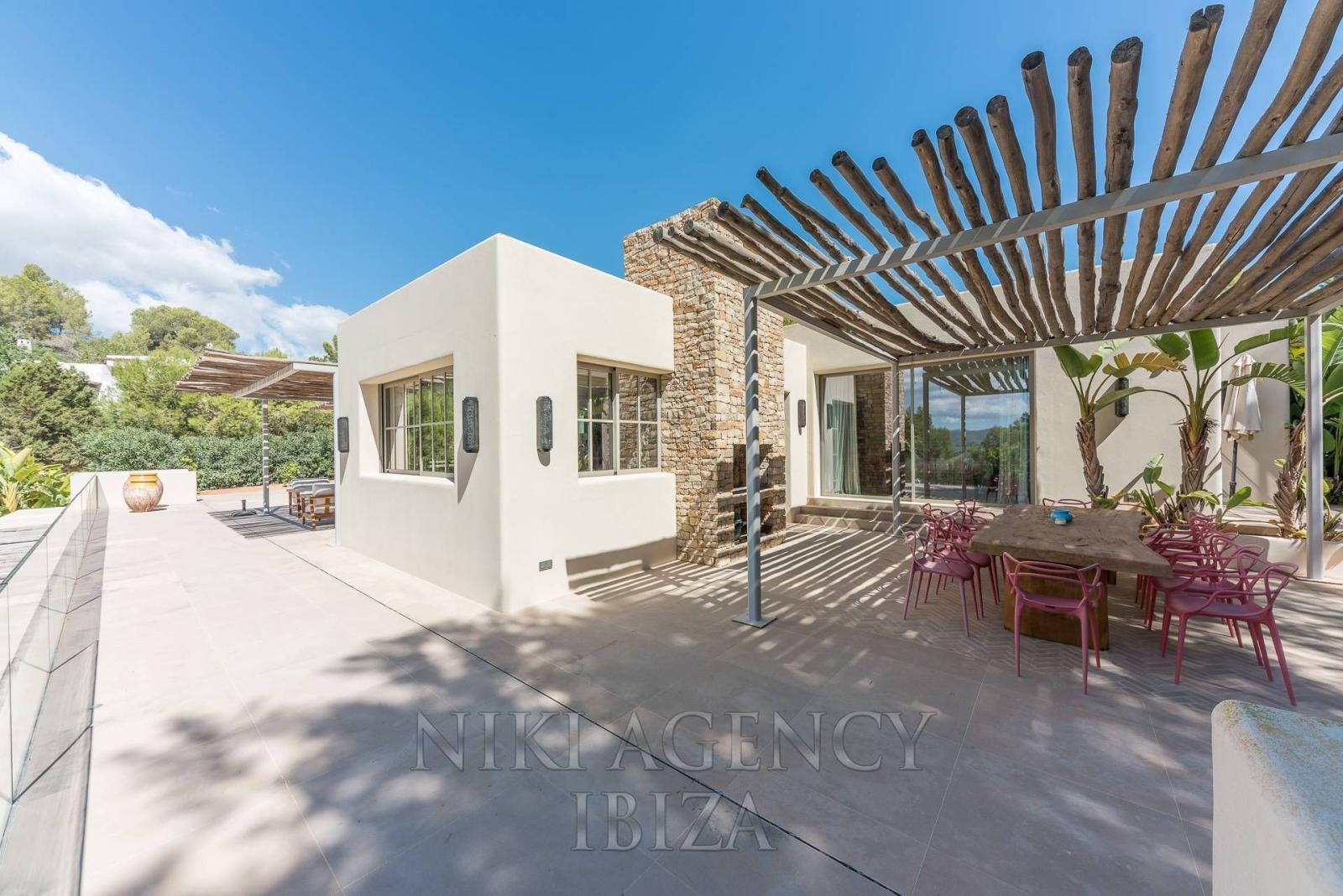 Chalet for Sale in Santa Eulalia del Río