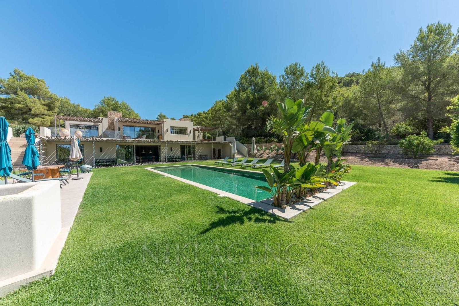 Chalet for Sale in Santa Eulalia del Río