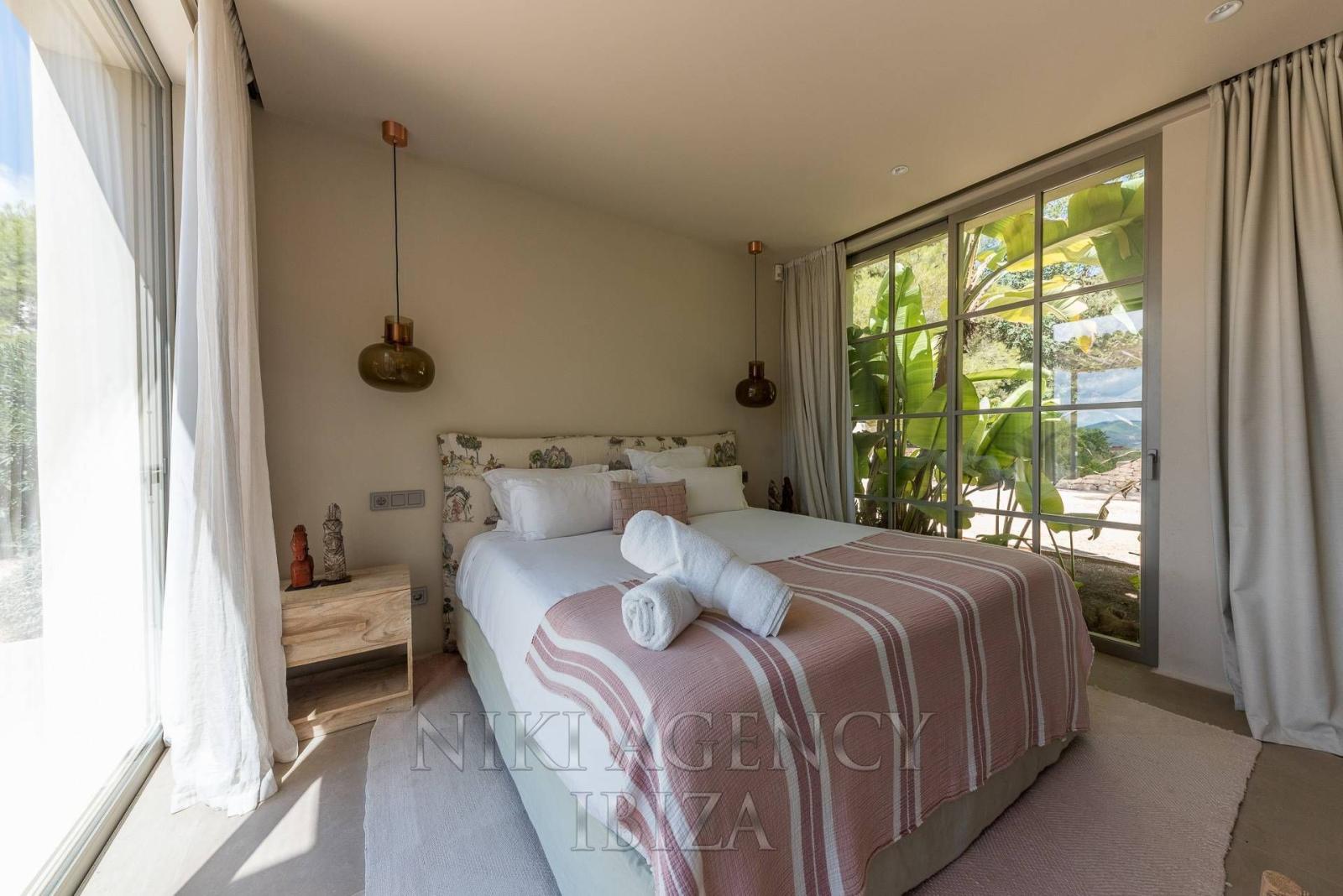 Chalet for Sale in Santa Eulalia del Río