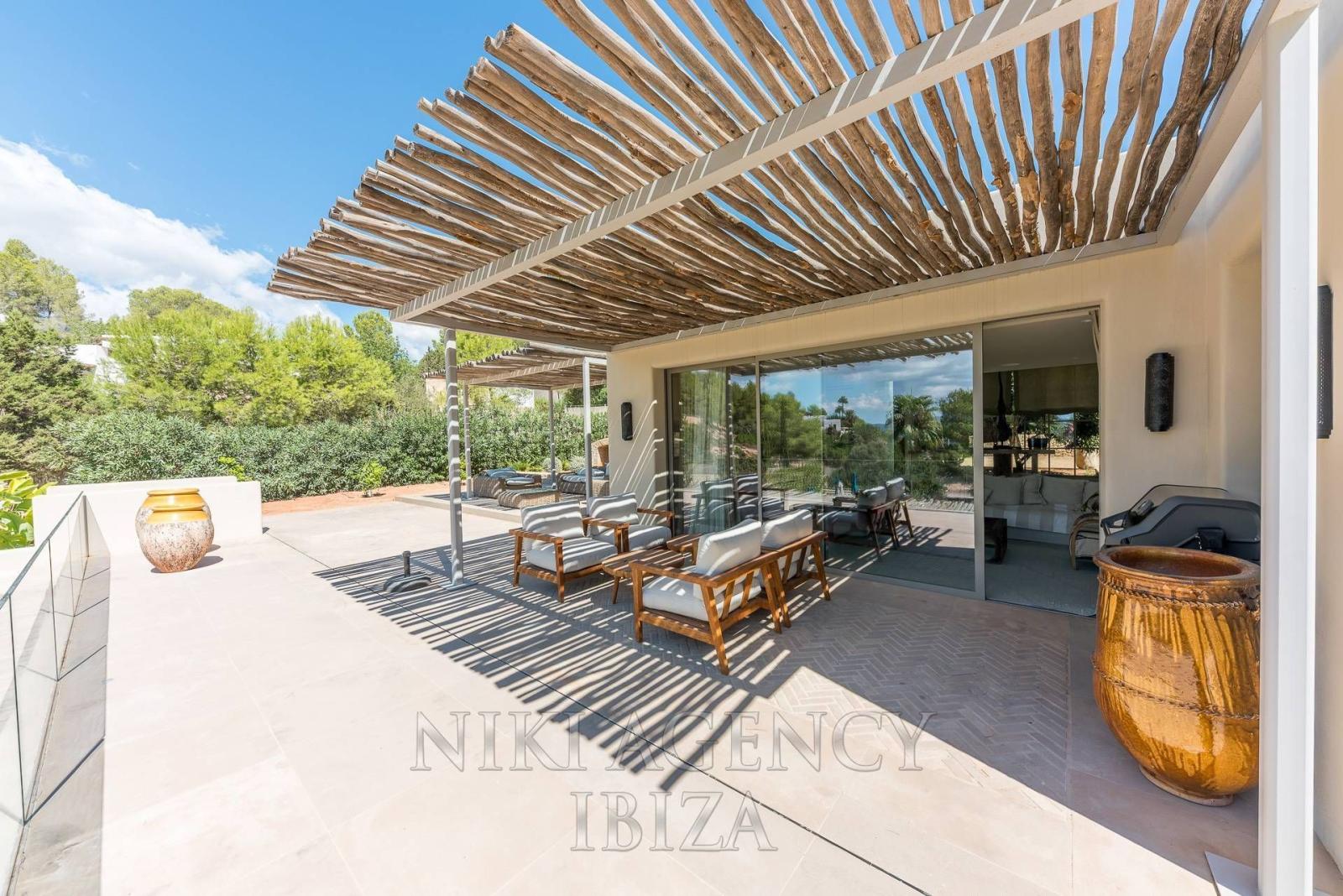 Chalet for Sale in Santa Eulalia del Río