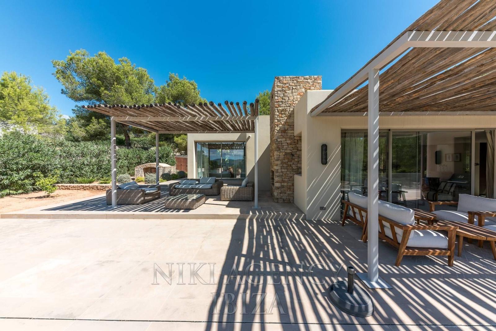 Chalet for Sale in Santa Eulalia del Río