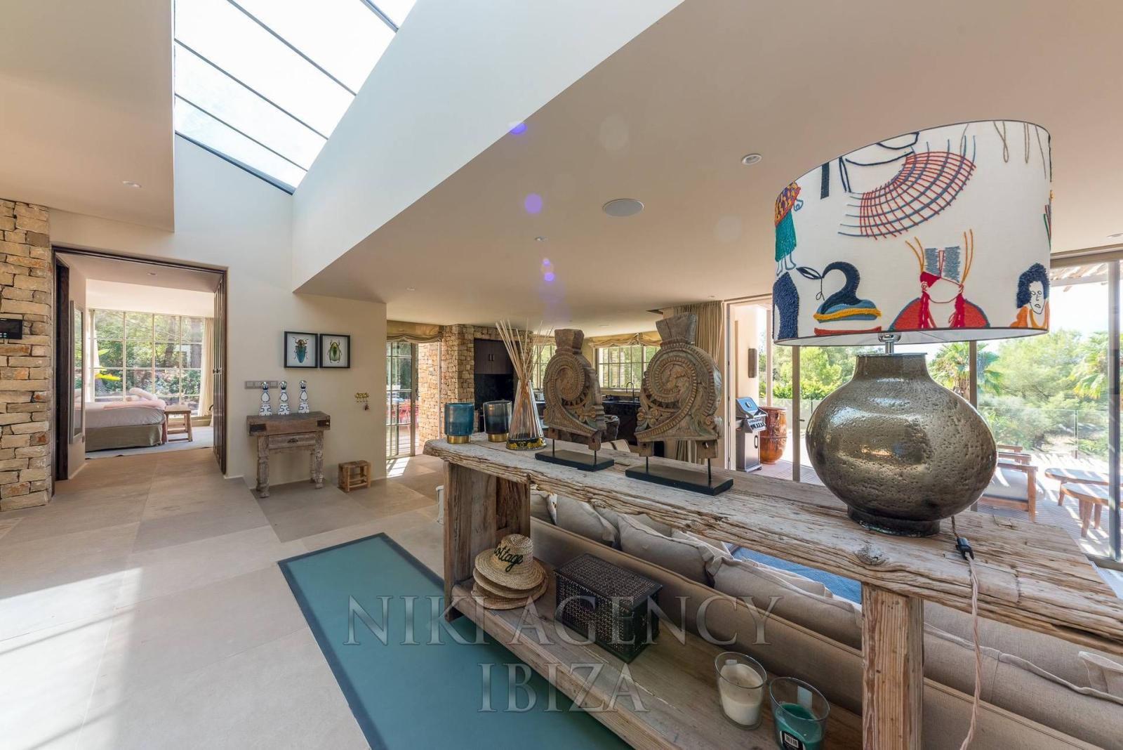 Chalet for Sale in Santa Eulalia del Río