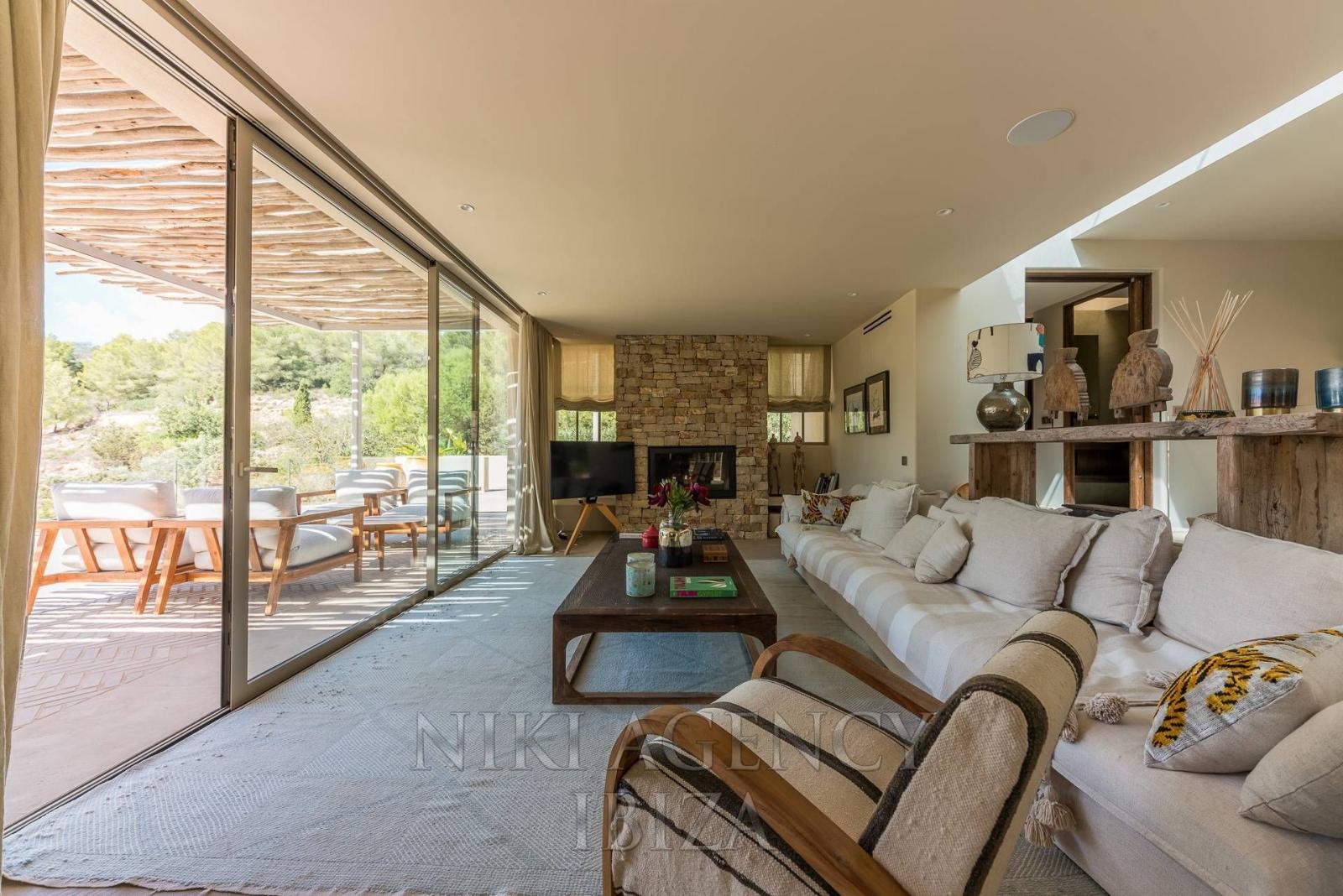 Chalet for Sale in Santa Eulalia del Río