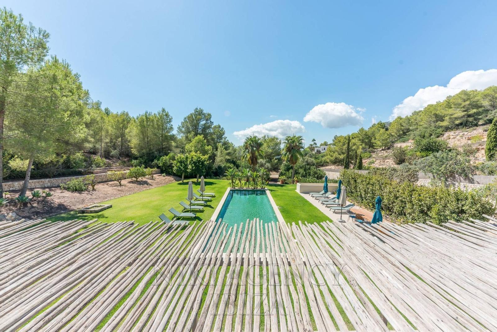 Chalet for Sale in Santa Eulalia del Río