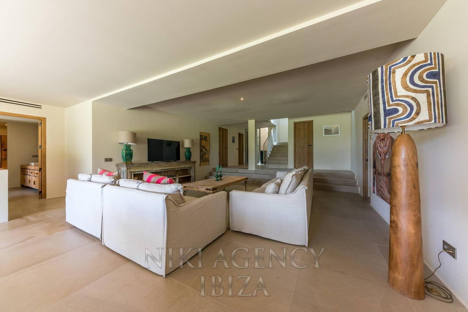 Chalet for Sale in Santa Eulalia del Río