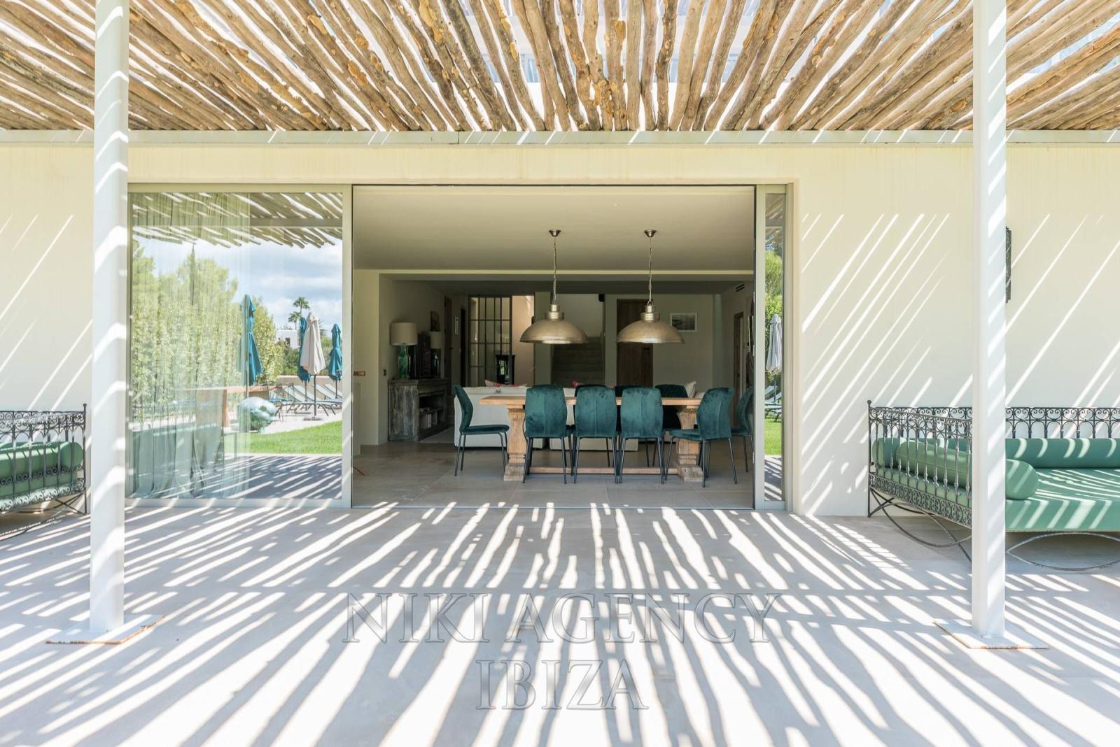 Chalet for Sale in Santa Eulalia del Río