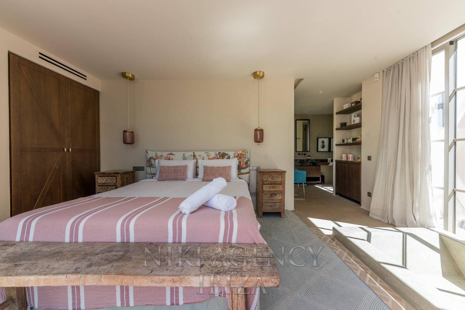 Chalet for Sale in Santa Eulalia del Río