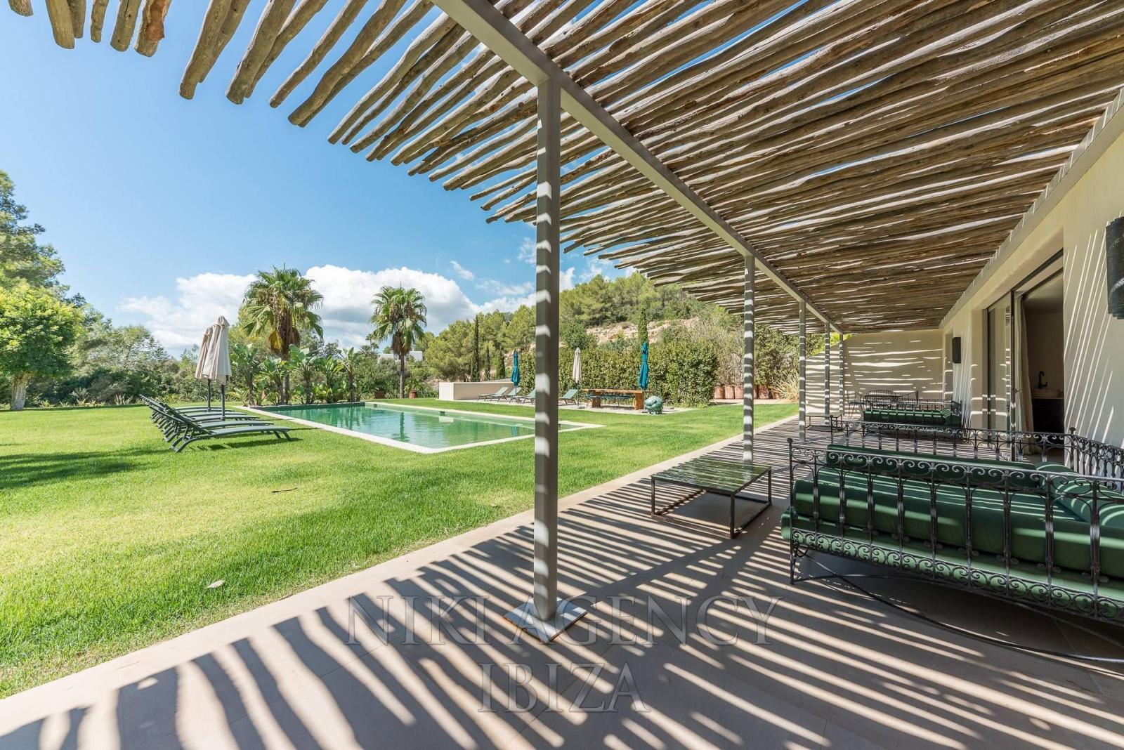 Chalet for Sale in Santa Eulalia del Río