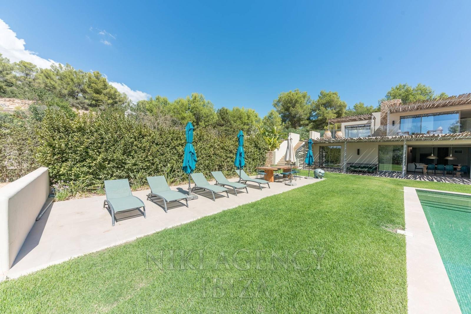 Chalet for Sale in Santa Eulalia del Río