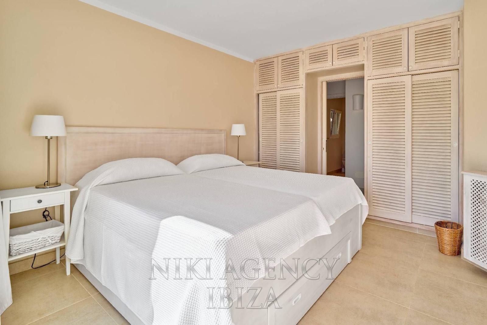 Chalet for Sale in Santa Eulalia del Río