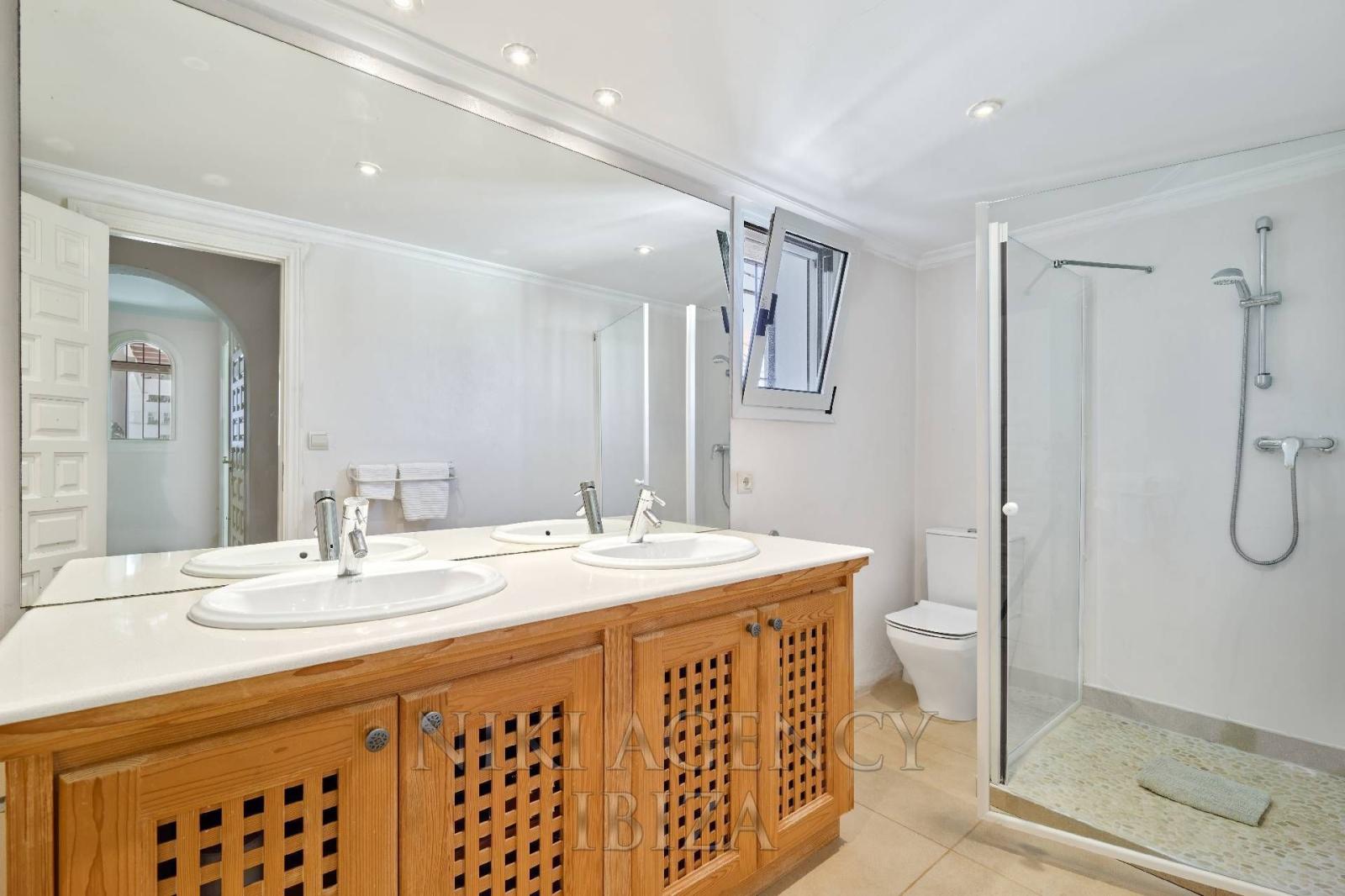 Chalet for Sale in Santa Eulalia del Río