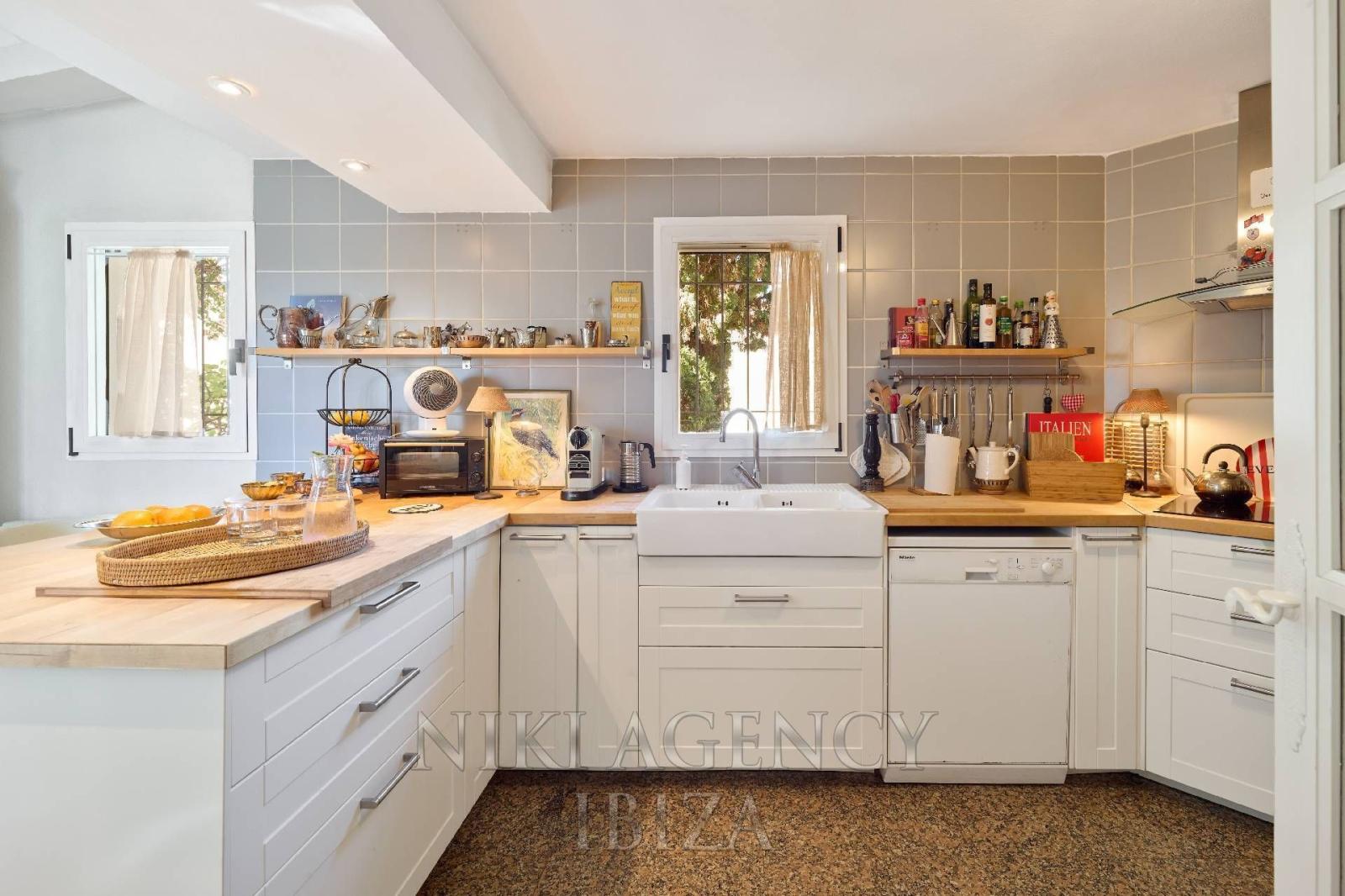 Chalet for Sale in Santa Eulalia del Río