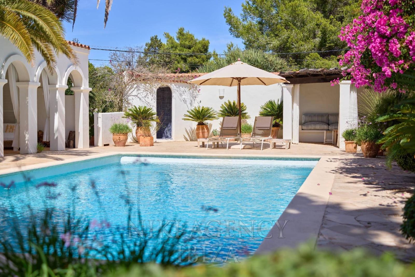 Chalet for Sale in Santa Eulalia del Río