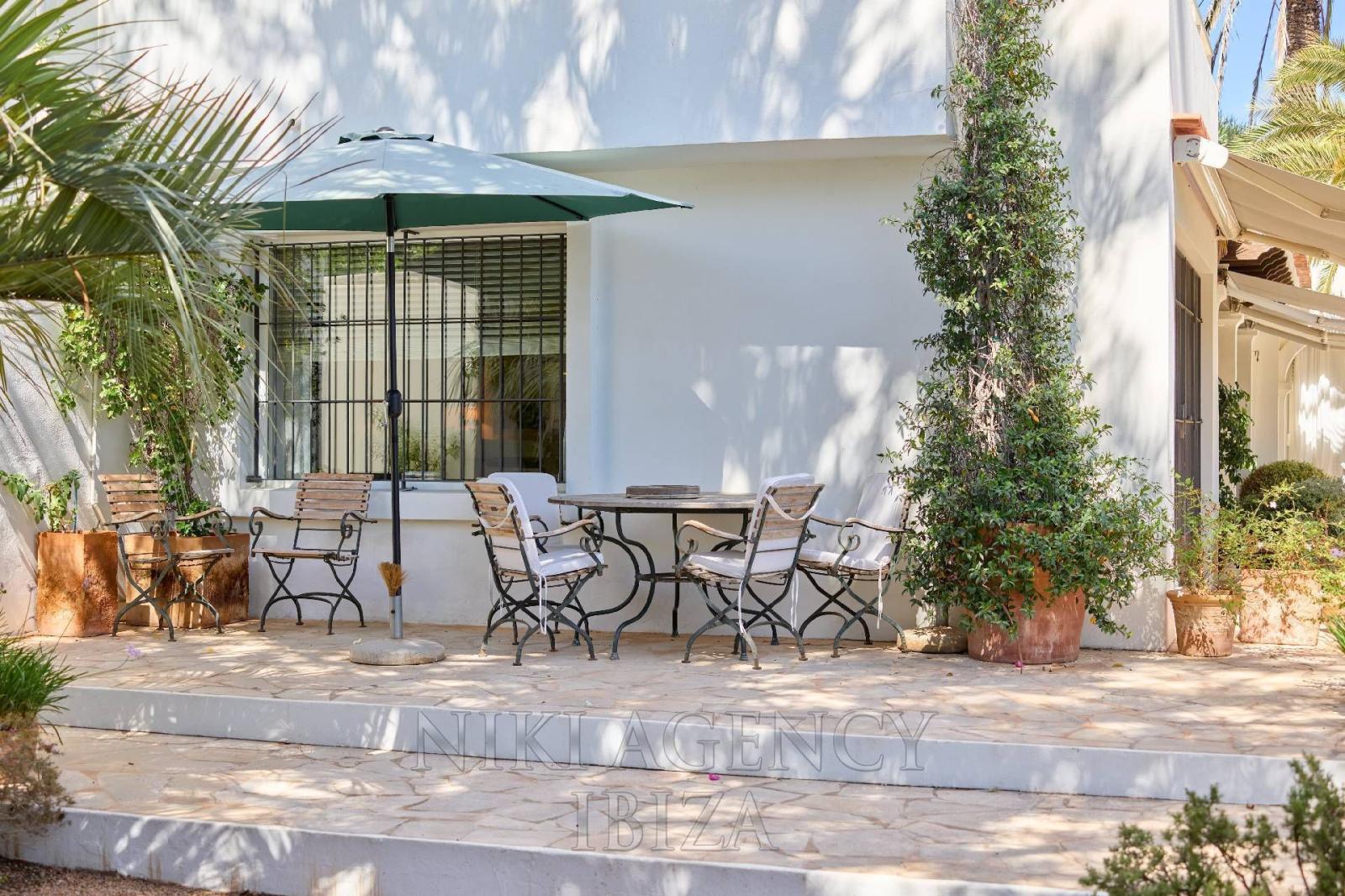 Chalet for Sale in Santa Eulalia del Río