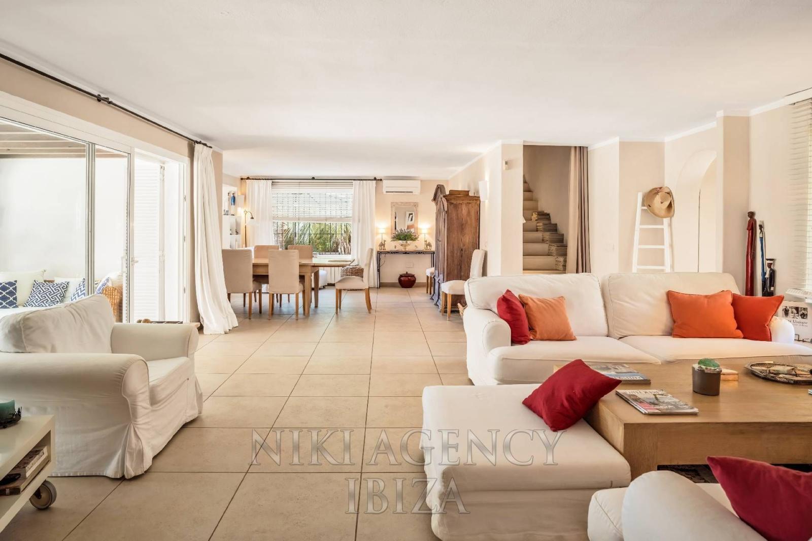 Chalet for Sale in Santa Eulalia del Río
