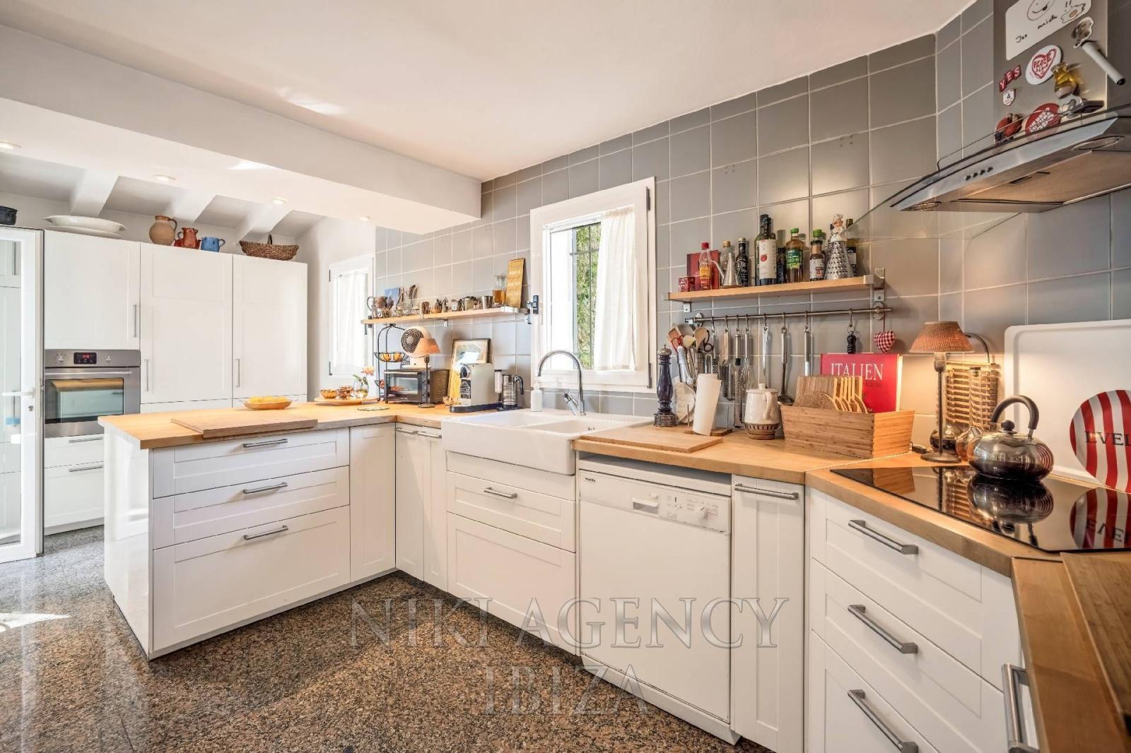Chalet for Sale in Santa Eulalia del Río
