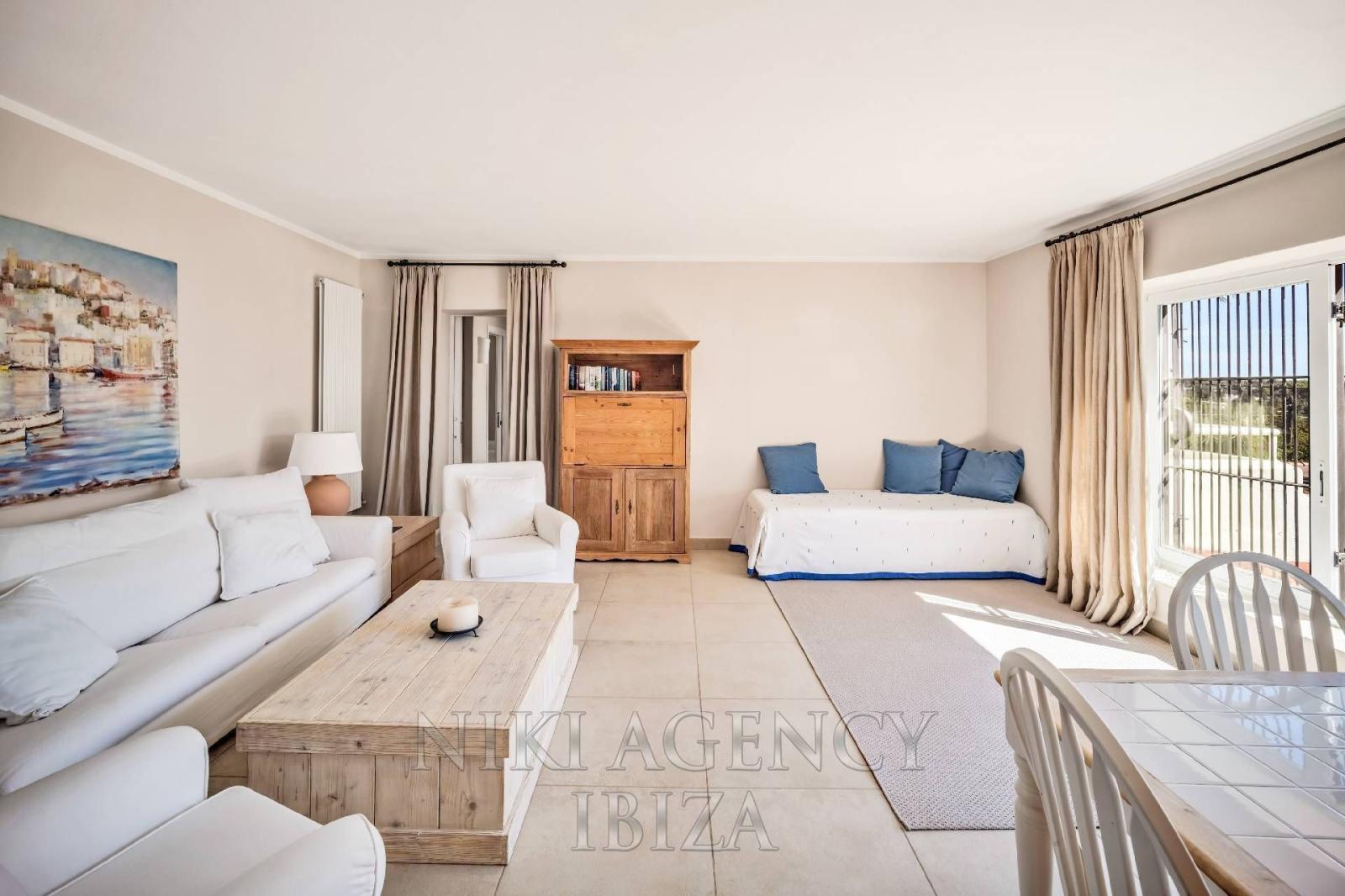 Chalet for Sale in Santa Eulalia del Río