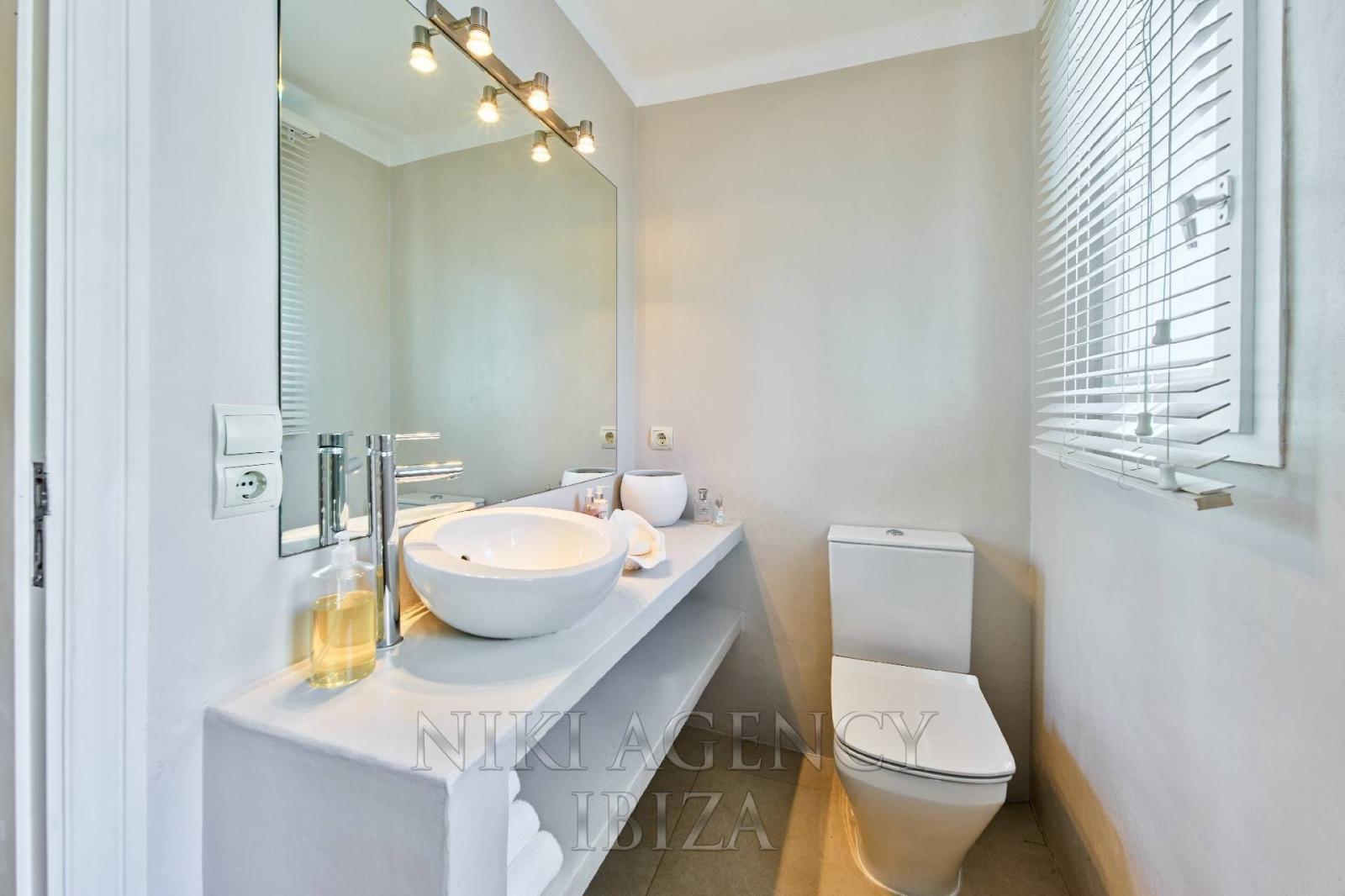 Chalet for Sale in Santa Eulalia del Río