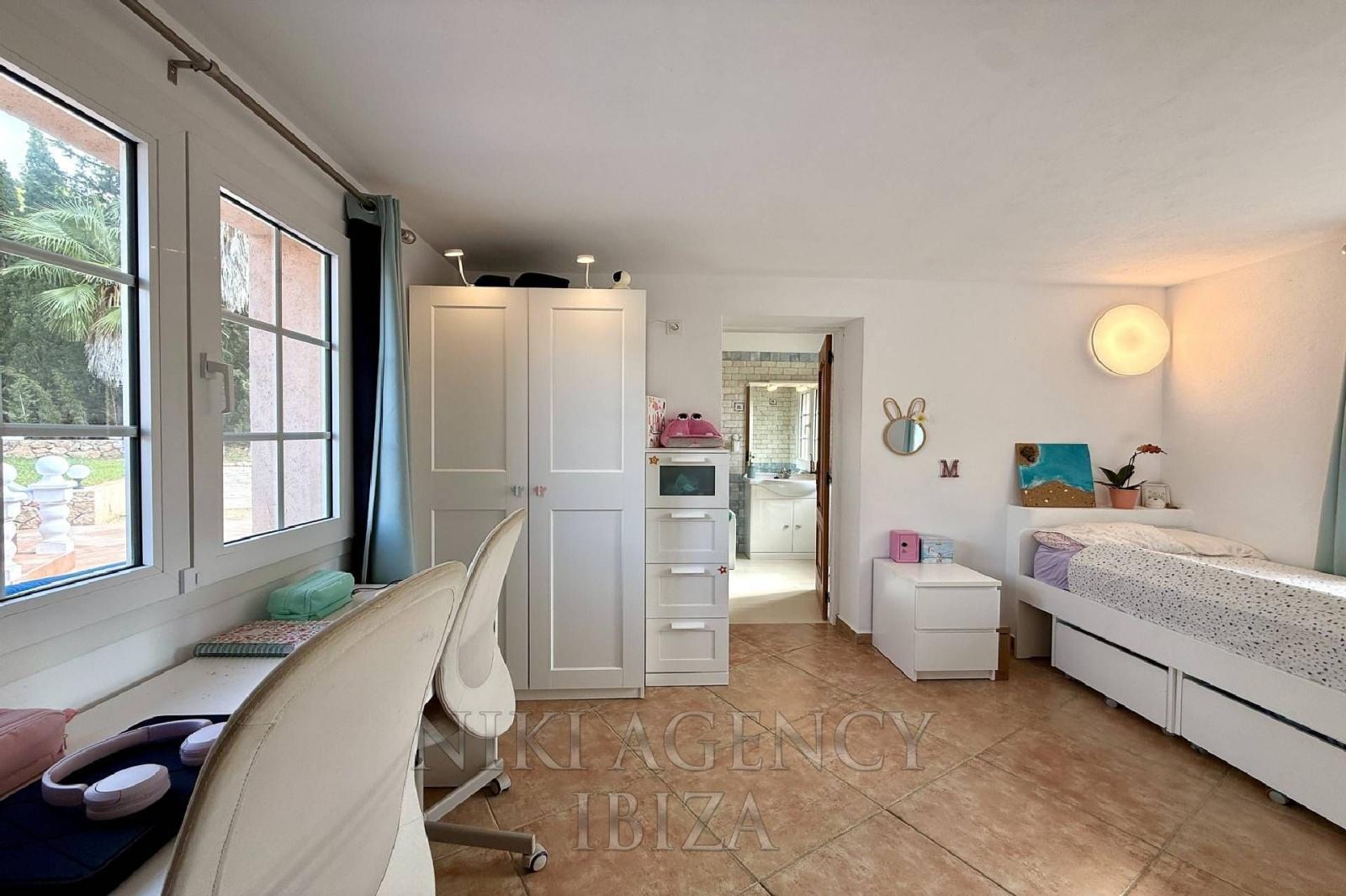Chalet for Sale in Sant Josep de sa Talaia