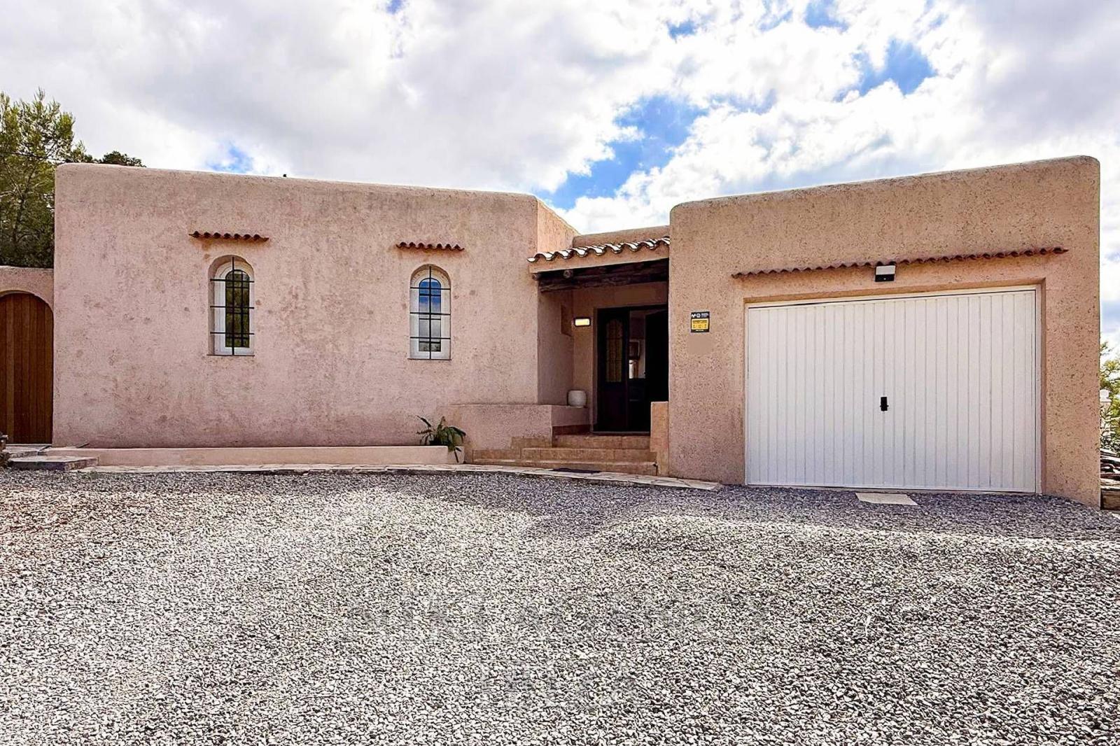 Chalet for Sale in Sant Josep de sa Talaia