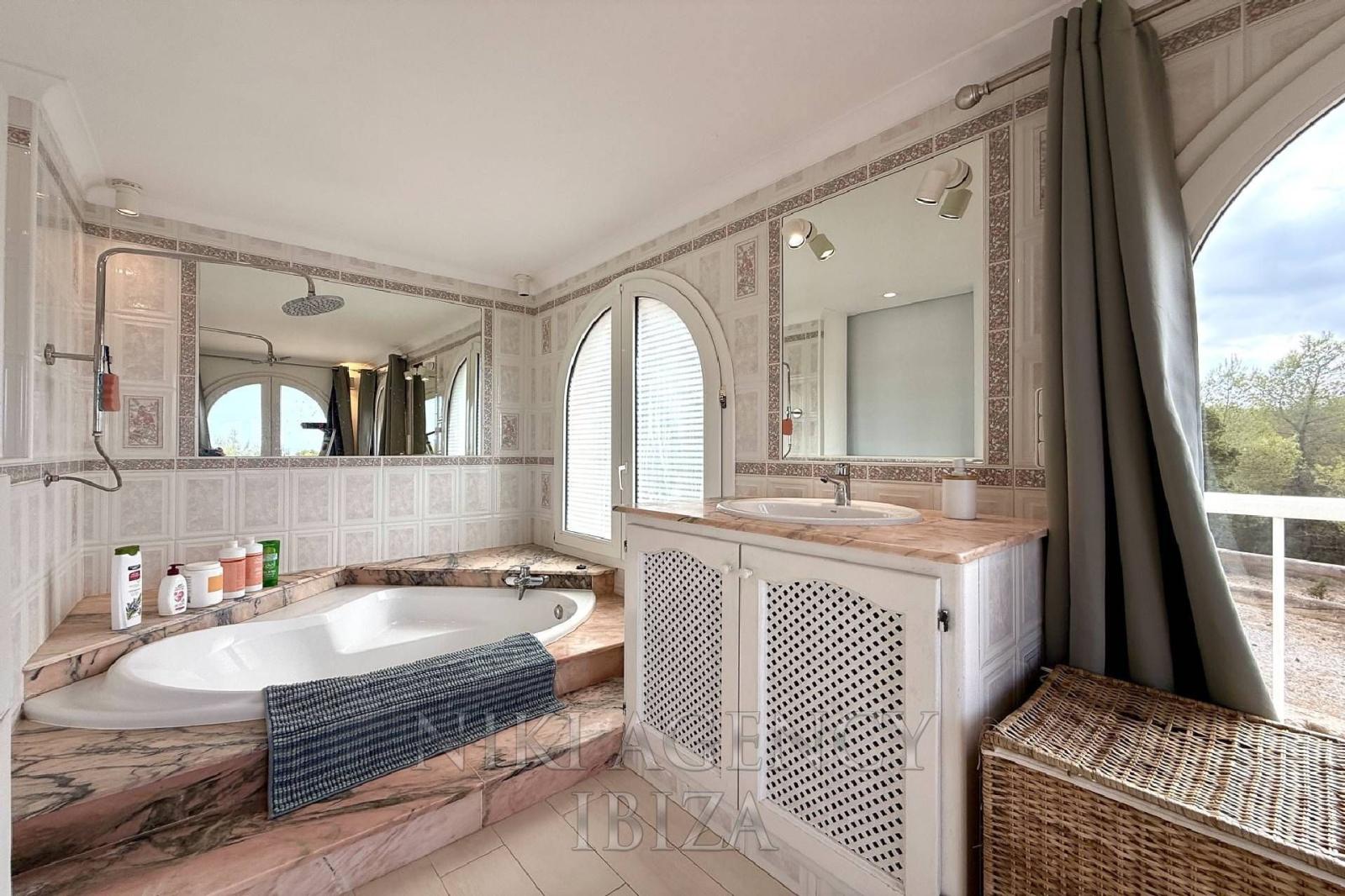 Chalet for Sale in Sant Josep de sa Talaia
