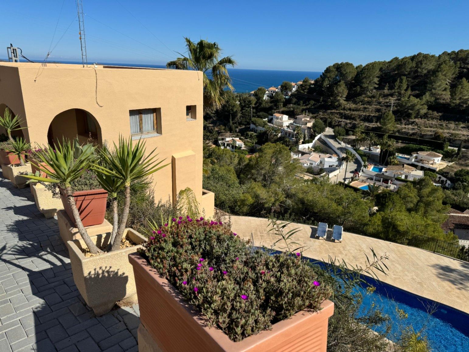 Bungalow for Rent in Moraira