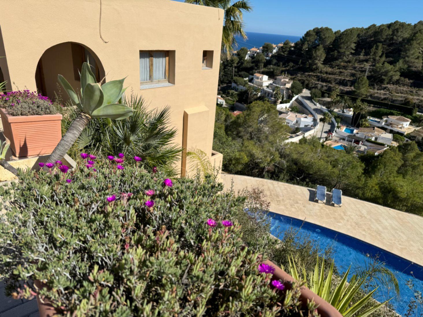 Bungalow for Rent in Moraira