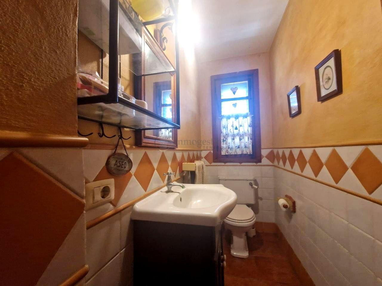 Villa for Sale in Arona