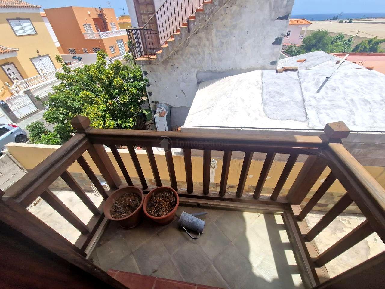 Villa for Sale in Arona
