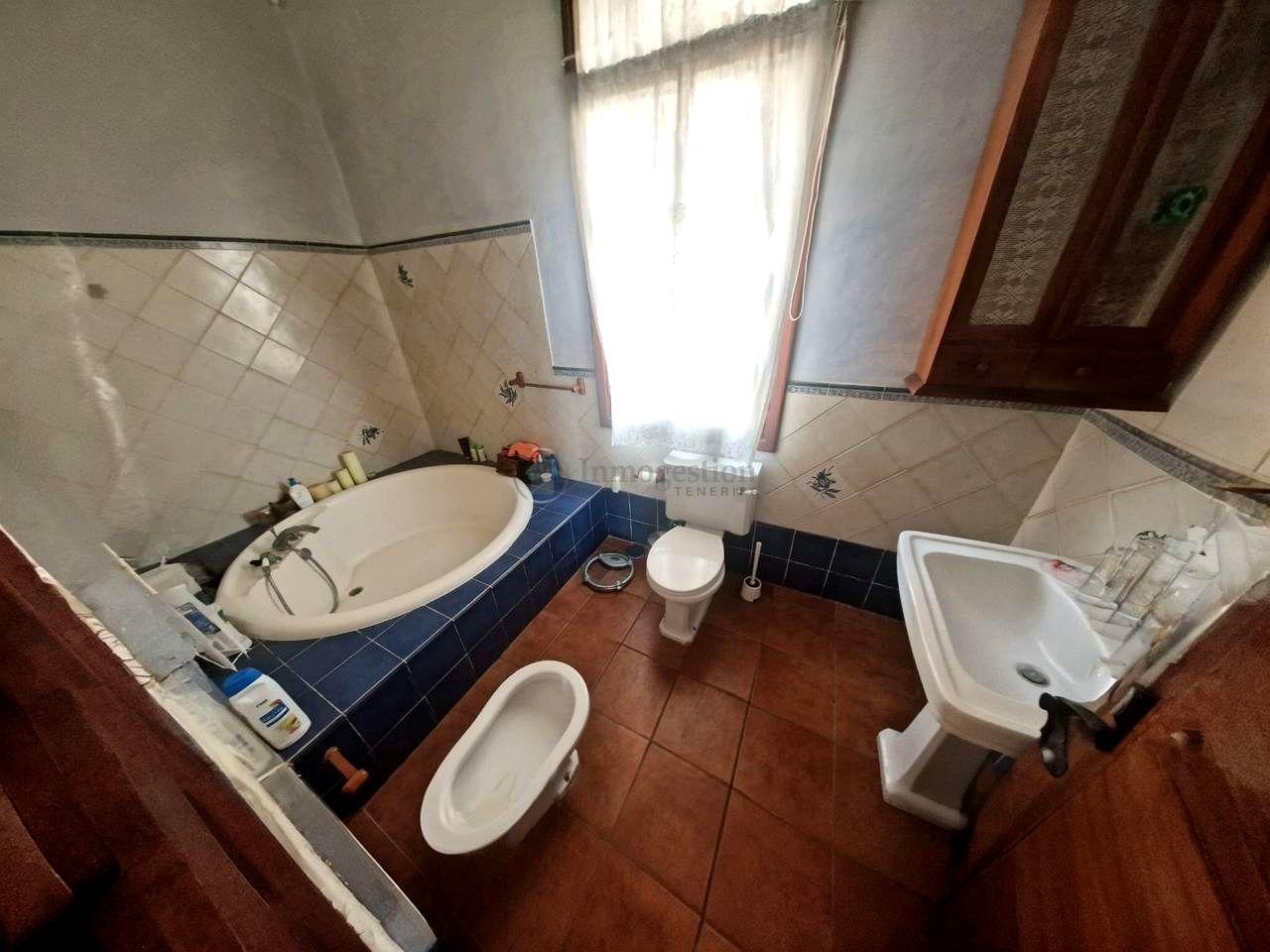 Villa for Sale in Arona