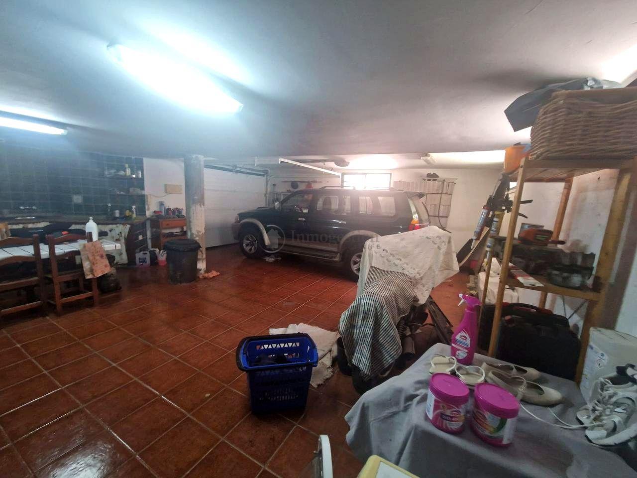 Villa for Sale in Arona